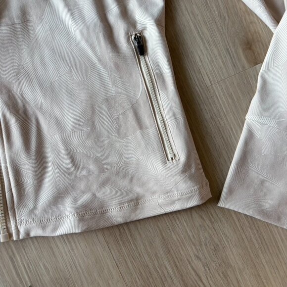 Zyia Moab Form Zipper Jacket Beige Pattern Large - Picture 3 of 8